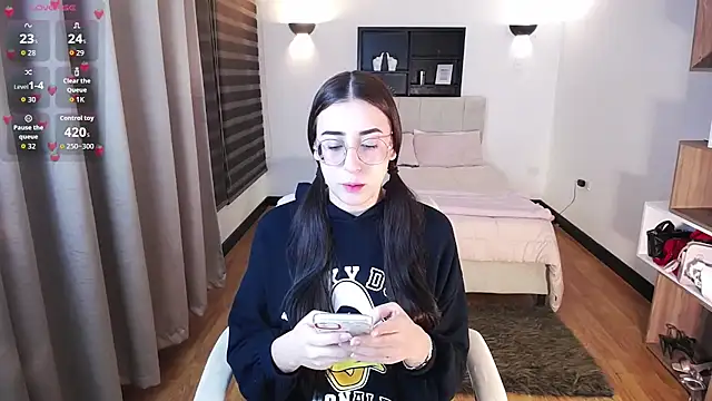 Imkitty-Horny online show from October 2, 3:24 am