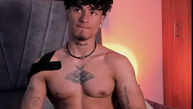 Thomas Fit1 online show from October 7, 9:01 pm