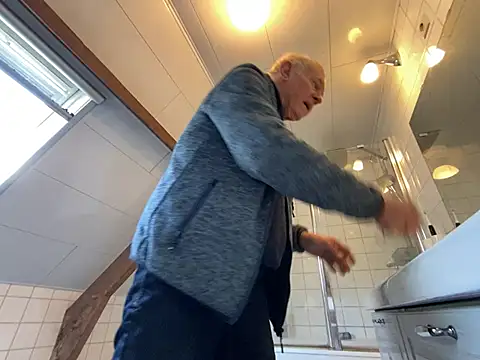 martxxxxx online show from March 16, 10:11 am