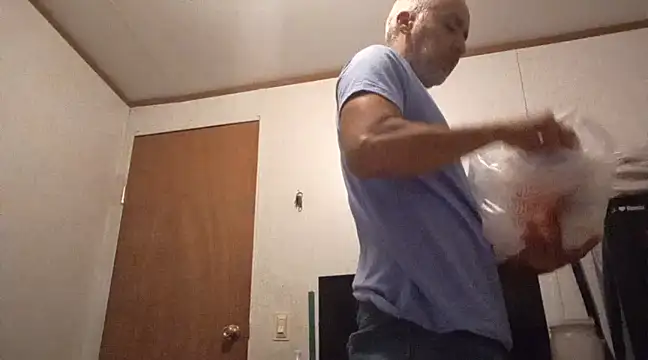 Xoc8  online show from March 21, 6:40 pm