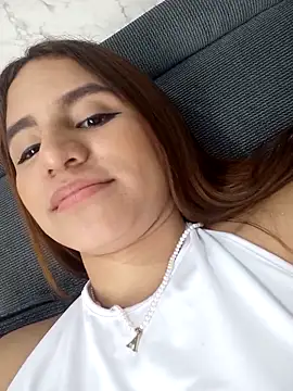 AnthonelaDuque online show from February 10, 9:47 pm