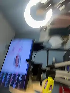 Snapshot of AnthonelaDuque chatting on February 3, 11:37 am AnthonelaDuque online show from February 3, 11:37 am