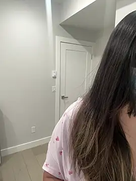 jAsMinE678 online show from April 8, 10:48 am