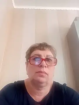 Lee Nell online show from December 18, 5:15 am