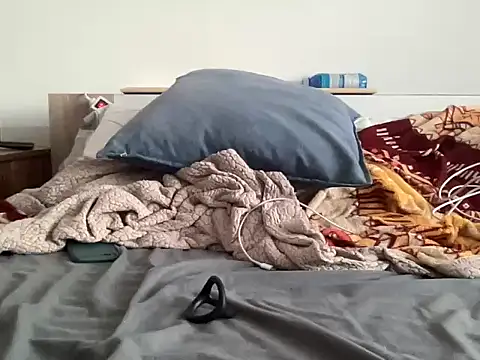 jakle8inch online show from November 6, 6:03 am