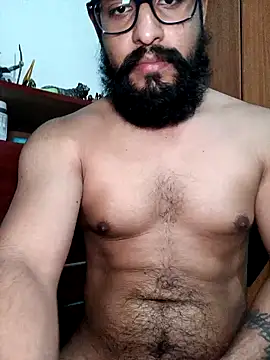 HombreS3n online show from February 8, 9:04 pm