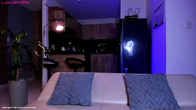 Snapshot of SymonPrince chatting on October 7, 9:12 pm SymonPrince online show from October 7, 9:12 pm