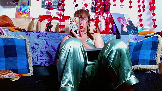 Snapshot of Wiktoria_Brownx chatting on March 2, 5:08 am Wiktoria Brownx online show from March 2, 5:08 am