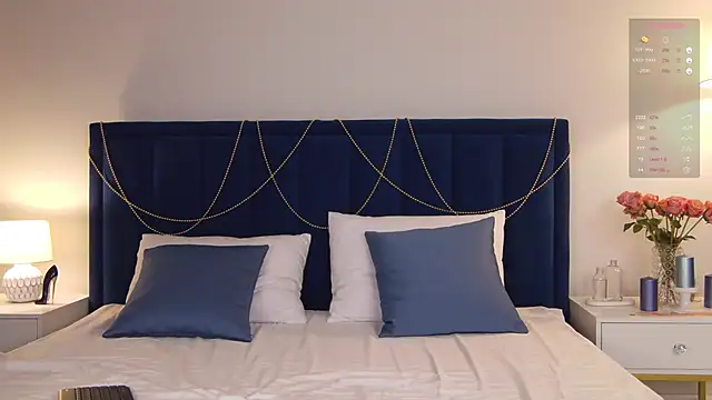 MilaDemies online show from January 11, 4:48 am