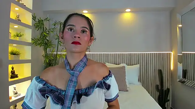 EmmilyCollson online show from October 1, 5:08 pm