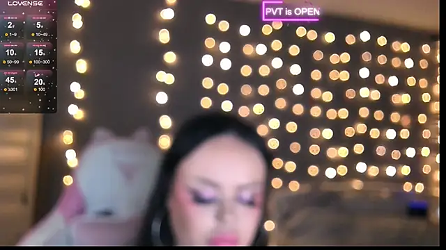 og maddison online show from February 14, 6:29 pm