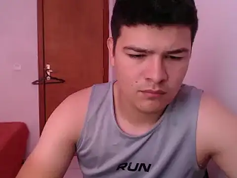 Plug Control online show from April 11, 3:16 pm