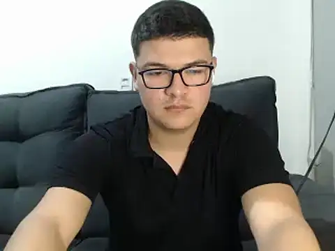 Plug Control online show from June 13, 11:35 pm