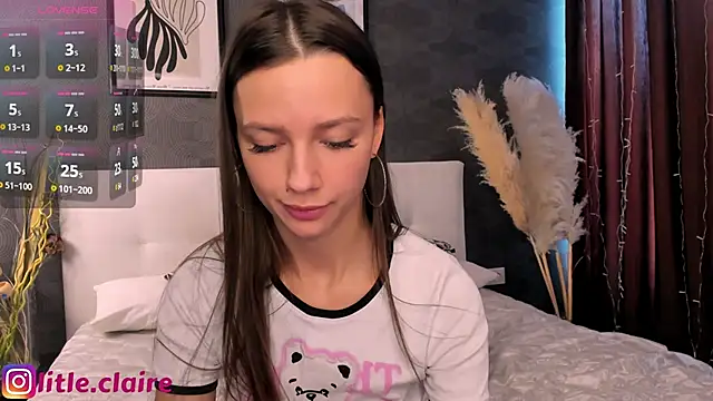 Snapshot of new_Claire chatting on February 16, 8:54 am new Claire online show from February 16, 8:54 am