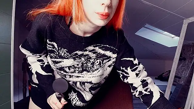 Snapshot of Meowroslava chatting on February 20, 8:49 am Meowroslava online show from February 20, 8:49 am