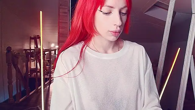 Snapshot of Meowroslava chatting on April 15, 11:39 am Meowroslava online show from April 15, 11:39 am