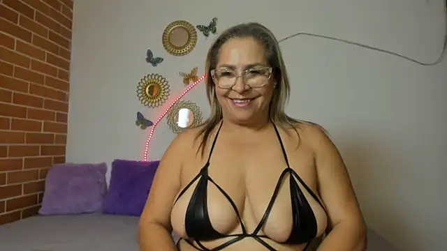 maja hills online show from January 11, 8:21 pm