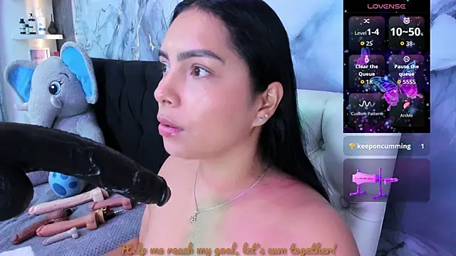 Snapshot of evelinn_belen chatting on July 9, 3:49 pm evelinn belen online show from July 9, 3:49 pm