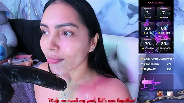 Snapshot of evelinn_belen chatting on July 17, 1:45 am evelinn belen online show from July 17, 1:45 am