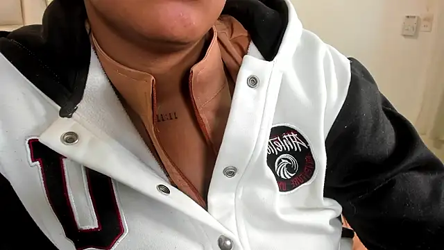 Snapshot of lia_mariana chatting on January 17, 2:44 pm lia mariana online show from January 17, 2:44 pm