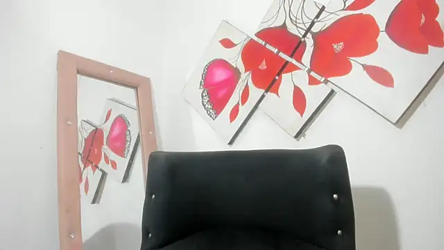 Snapshot of engelldior chatting on February 16, 8:43 am engelldior online show from February 16, 8:43 am