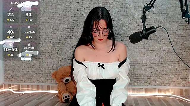 emma unu online show from June 21, 2:47 am