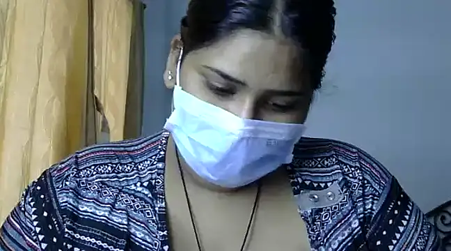 Snapshot of cutelady65 chatting on February 18, 6:04 am cutelady65 online show from February 18, 6:04 am