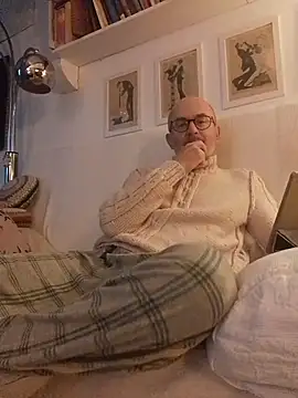 MadProfessor online show from December 3, 3:10 pm