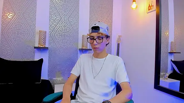 Snapshot of Nikolay_Gregori chatting on January 7, 7:10 am Nikolay Gregori online show from January 7, 7:10 am