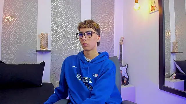 Snapshot of Nikolay_Gregori chatting on January 13, 4:07 am Nikolay Gregori online show from January 13, 4:07 am