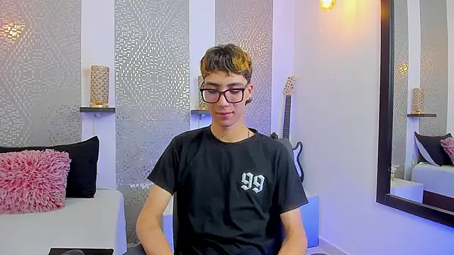 Snapshot of Nikolay_Gregori chatting on January 22, 7:25 am Nikolay Gregori online show from January 22, 7:25 am