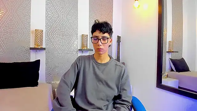 Snapshot of Nikolay_Gregori chatting on January 26, 4:09 am Nikolay Gregori online show from January 26, 4:09 am