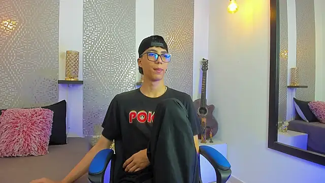 Snapshot of Nikolay_Gregori chatting on January 30, 4:27 am Nikolay Gregori online show from January 30, 4:27 am