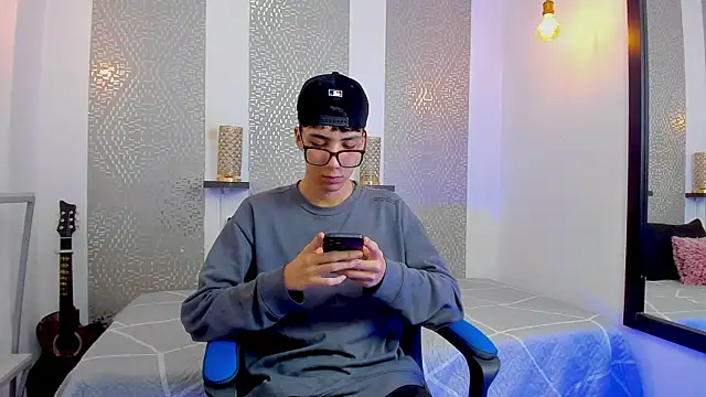 Snapshot of Nikolay_Gregori chatting on February 4, 4:15 am Nikolay Gregori online show from February 4, 4:15 am