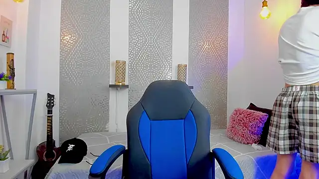 Snapshot of Nikolay_Gregori chatting on February 4, 7:29 am Nikolay Gregori online show from February 4, 7:29 am