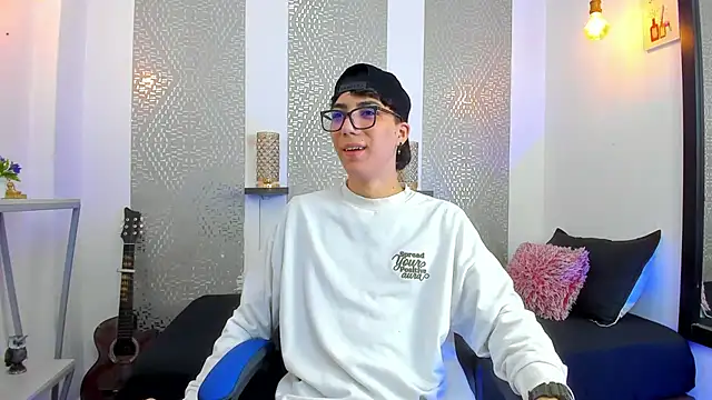 Snapshot of Nikolay_Gregori chatting on February 20, 4:07 am Nikolay Gregori online show from February 20, 4:07 am