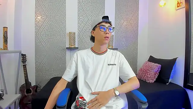 Snapshot of Nikolay_Gregori chatting on February 26, 4:03 am Nikolay Gregori online show from February 26, 4:03 am