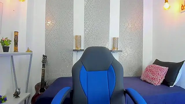 Snapshot of Nikolay_Gregori chatting on March 3, 4:25 am Nikolay Gregori online show from March 3, 4:25 am