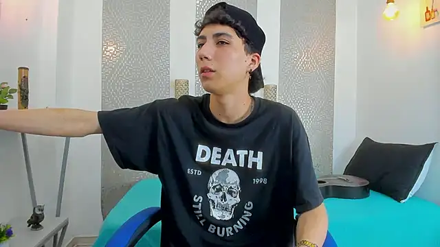 Snapshot of Nikolay_Gregori chatting on March 5, 8:00 am Nikolay Gregori online show from March 5, 8:00 am