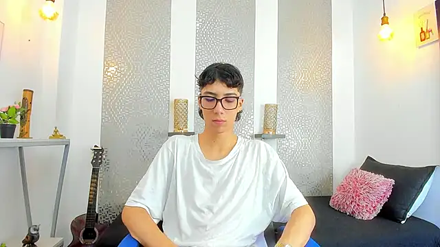 Snapshot of Nikolay_Gregori chatting on March 12, 4:08 am Nikolay Gregori online show from March 12, 4:08 am