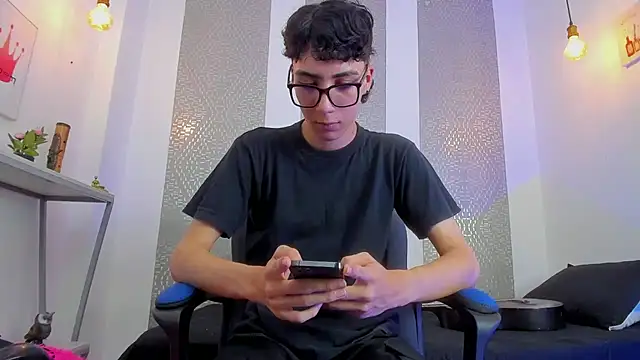 Snapshot of Nikolay_Gregori chatting on March 13, 10:36 am Nikolay Gregori online show from March 13, 10:36 am