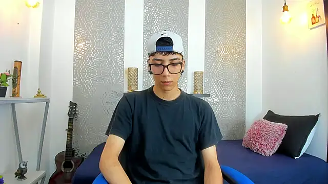 Snapshot of Nikolay_Gregori chatting on March 14, 4:10 am Nikolay Gregori online show from March 14, 4:10 am