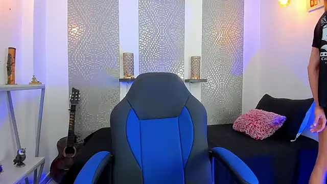 Snapshot of Nikolay_Gregori chatting on March 16, 8:32 am Nikolay Gregori online show from March 16, 8:32 am