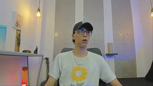 Snapshot of Nikolay_Gregori chatting on September 25, 4:05 am Nikolay Gregori online show from September 25, 4:05 am