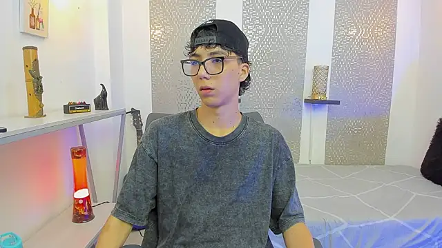 Snapshot of Nikolay_Gregori chatting on September 30, 4:06 am Nikolay Gregori online show from September 30, 4:06 am