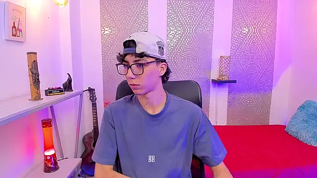 Snapshot of Nikolay_Gregori chatting on October 7, 4:20 am Nikolay Gregori online show from October 7, 4:20 am