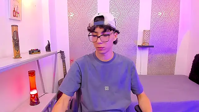 Snapshot of Nikolay_Gregori chatting on October 8, 4:21 am Nikolay Gregori online show from October 8, 4:21 am