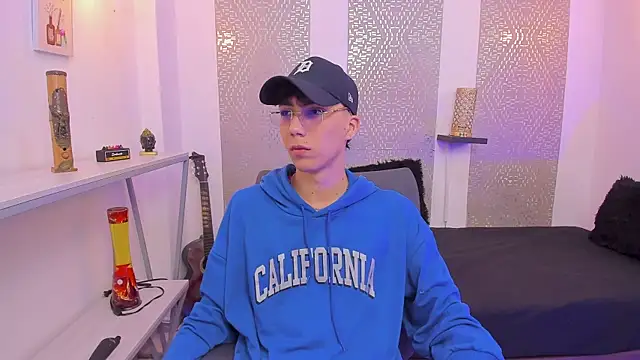 Snapshot of Nikolay_Gregori chatting on October 29, 3:53 am Nikolay Gregori online show from October 29, 3:53 am