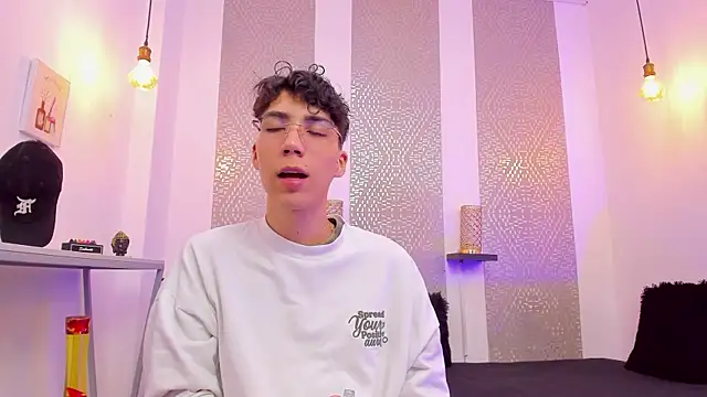 Snapshot of Nikolay_Gregori chatting on November 6, 4:24 am Nikolay Gregori online show from November 6, 4:24 am