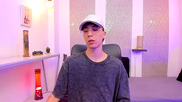 Snapshot of Nikolay_Gregori chatting on November 23, 4:23 am Nikolay Gregori online show from November 23, 4:23 am